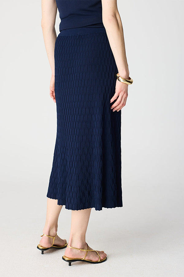 NAVY TEXTURED KNIT BASIC LONG SKIRT