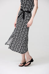GEOMETRIC PRINT SKIRT