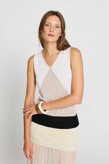 ECRU GEOMETRIC DESIGN TOP