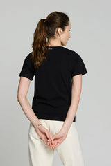 BLACK BASIC OPENING DETAIL T-SHIRT