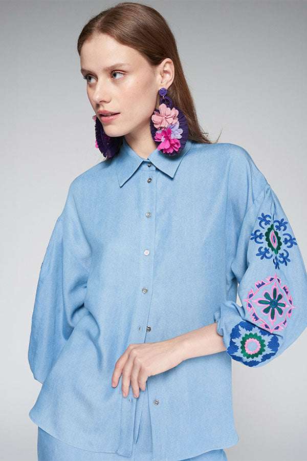 FLORAL EMBROIDERY PUFFED SLEEVE LYOCELL SHIRT