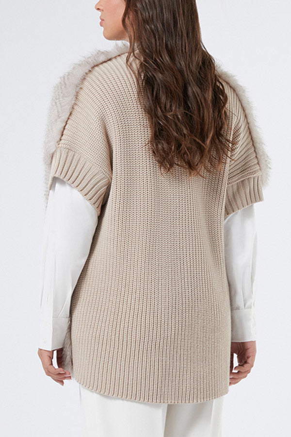 EGLE SOFT-TEXTURED KNIT CAPE