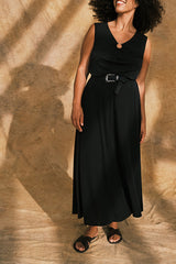 ACCESO V?NECKLINE SLEEVELESS BLACK MAXI DRESS