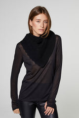 BLACK CASHMERE TRIANGLE SCARF