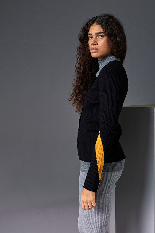 BLACK BICOLOR RIBBED MERINO WOOL CARDIGAN