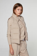 BEIGE SLEEVELESS CASHMERE PUFFER JACKET