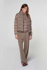 BROWN SLEEVELESS CASHMERE PUFFER JACKET