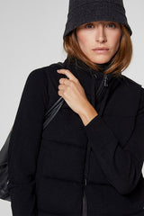 BLACK SLEEVELESS CASHMERE PUFFER JACKET