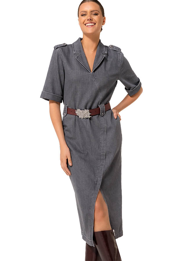 COMFORTABLE SLIGHTLY FITTED DENIM DRESS