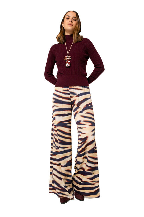 PLUM FITTED RIBBED JERSEY PULLOVER