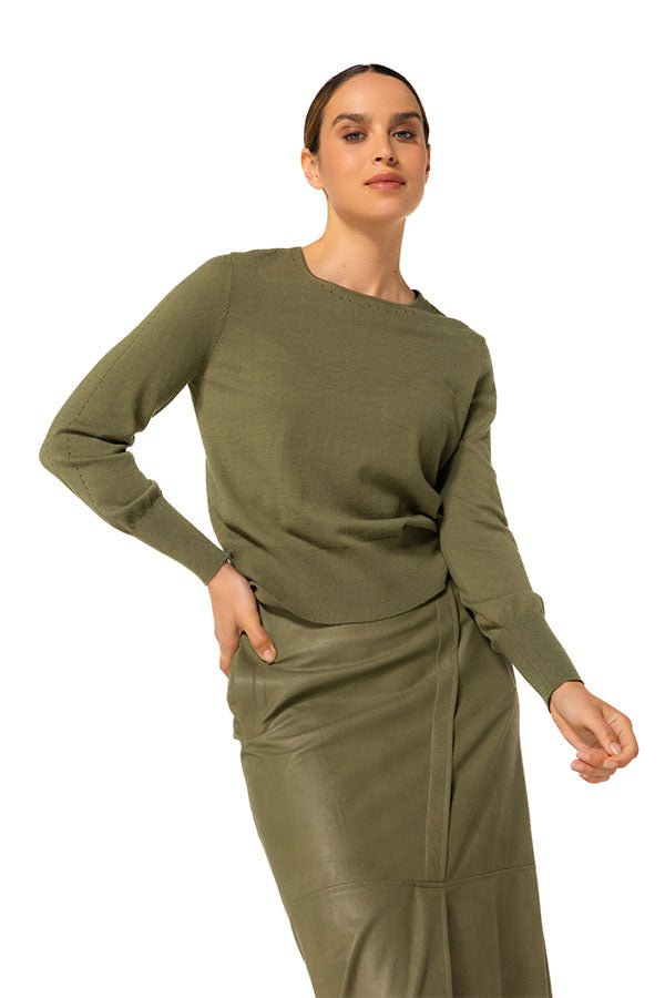 OLIVE OPENWORK EFFECT FINE-KNIT PULLOVER