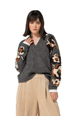 FLORAL DETAIL WINTER PULLOVER