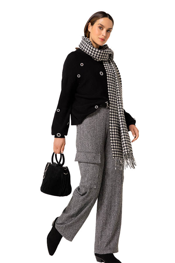 BLACK HANDBAG