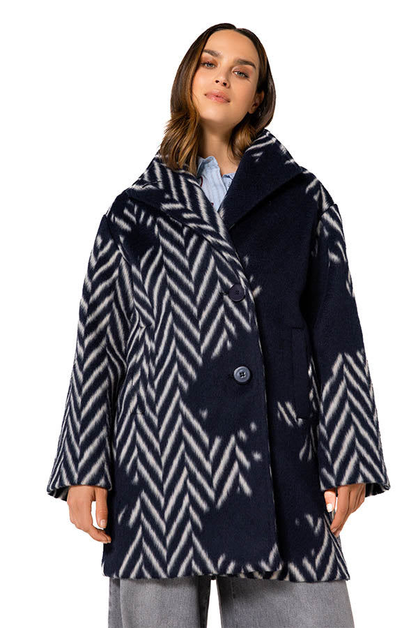 SHORT FANCY COAT