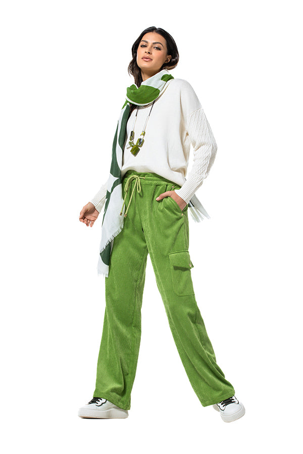 GREEN STRAIGHT-FITTING CORDUROY TROUSERS