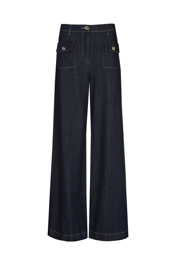 COMFORTABLE DRESSY JEANS