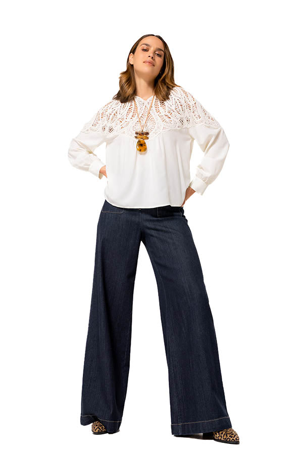 THE MUST-HAVE CB LACE TUNIC