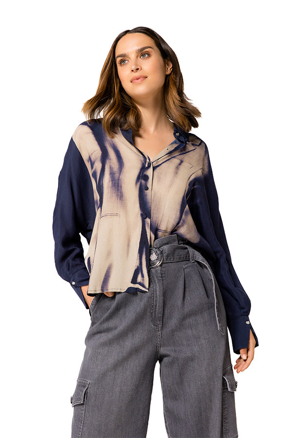 GRAPHIC BLAZER DESIGN FLOWING BLOUSE