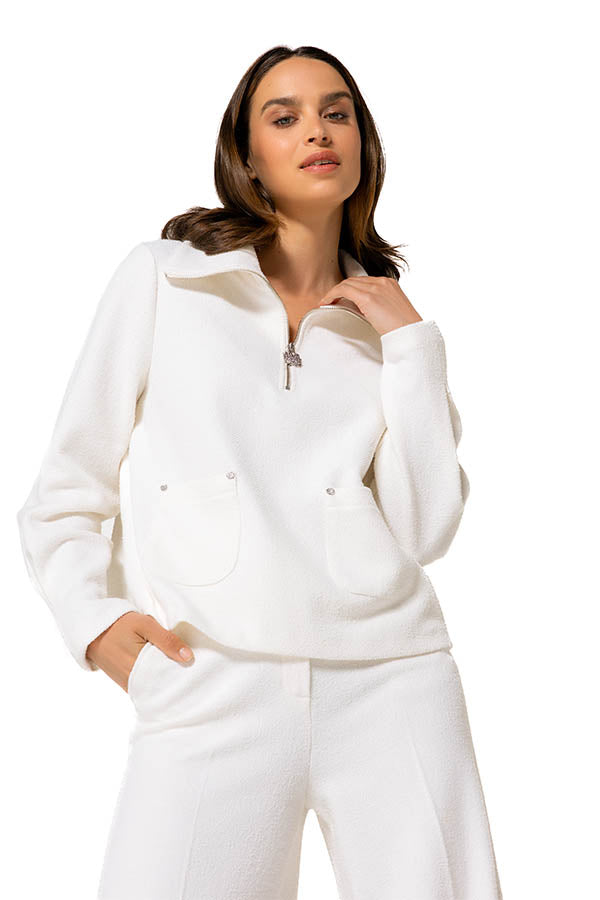 COMFORTABLE STRAIGHT BOUCLETTE TOP