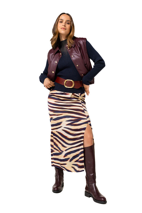 VEGAN LEATHER SLEEVELESS JACKET