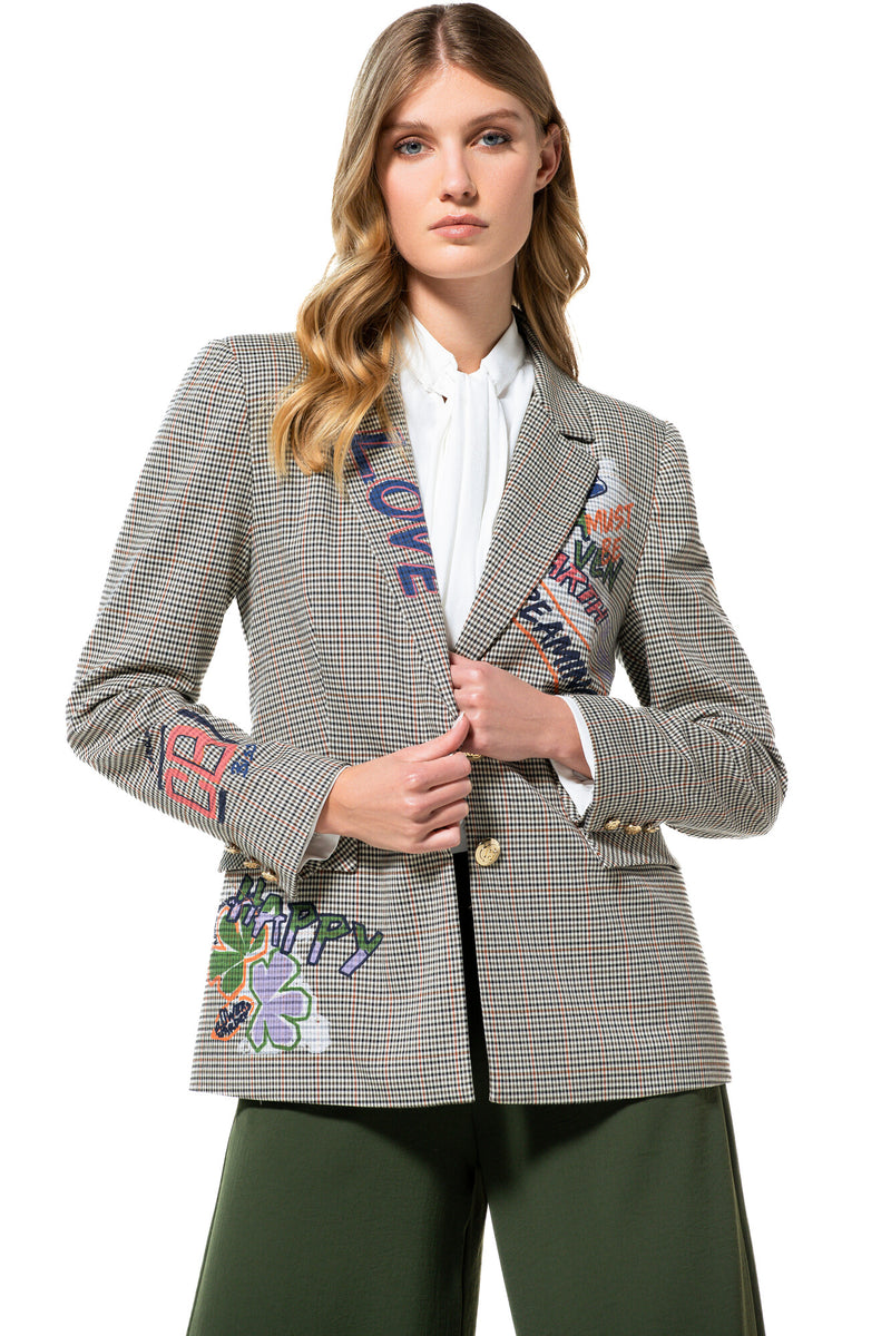 THE MUST-HAVE CB BLAZER