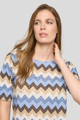 GRAPHIC ZIGZAG DESIGN T-SHIRT