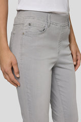 LIGHT GREY PULL ON SLIM JEANS