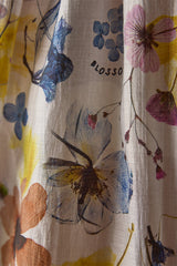 FLORAL PRINT STAND-UP COLLAR BLOUSE