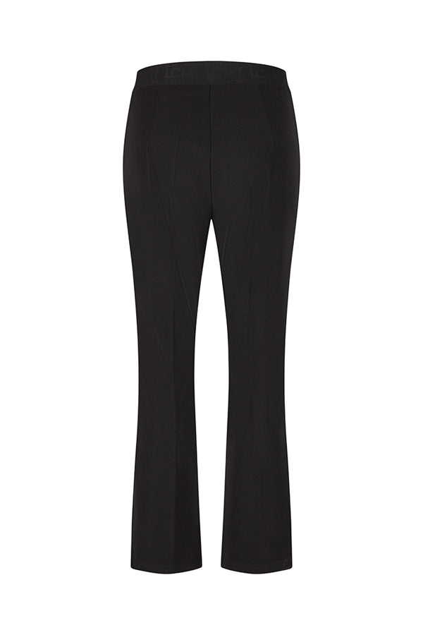 BLACK ELASTIC WAIST FLARE LEGGING