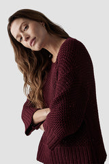 RED KNITTED GLITTERY SWEATER