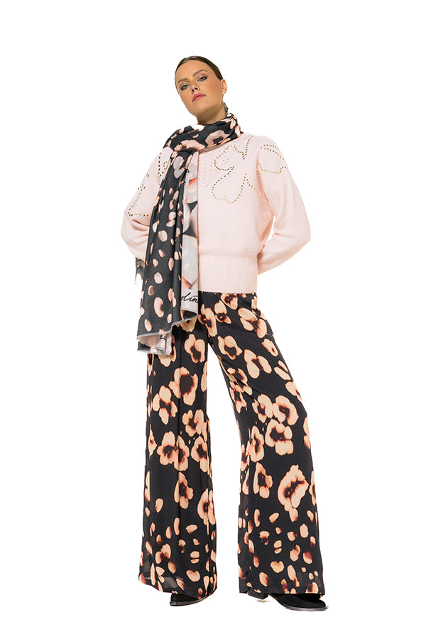 PINK STUDS COSY LOOSE-FITTING SWEATER