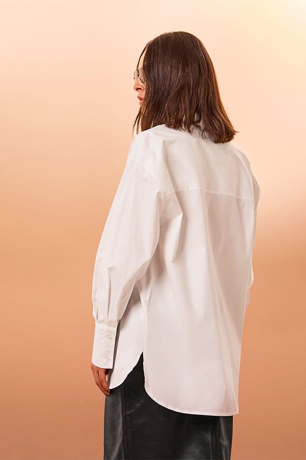 WHITE OVERSIZED SHIRT