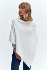 GIRLYFRANGES OFF WHITE PONCHO