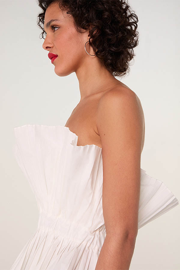 WHITE STRAPLESS TOP