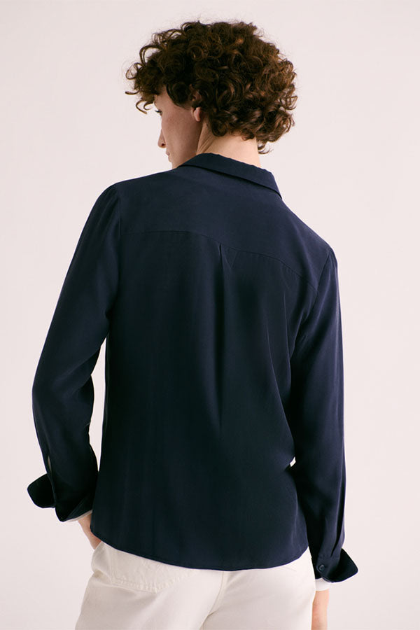 CHINON BLUE WASHED SILK BLOUSE