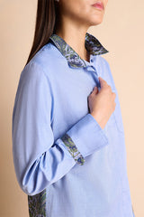 COLLEGIENNE MINIMALIST SKY SHIRT