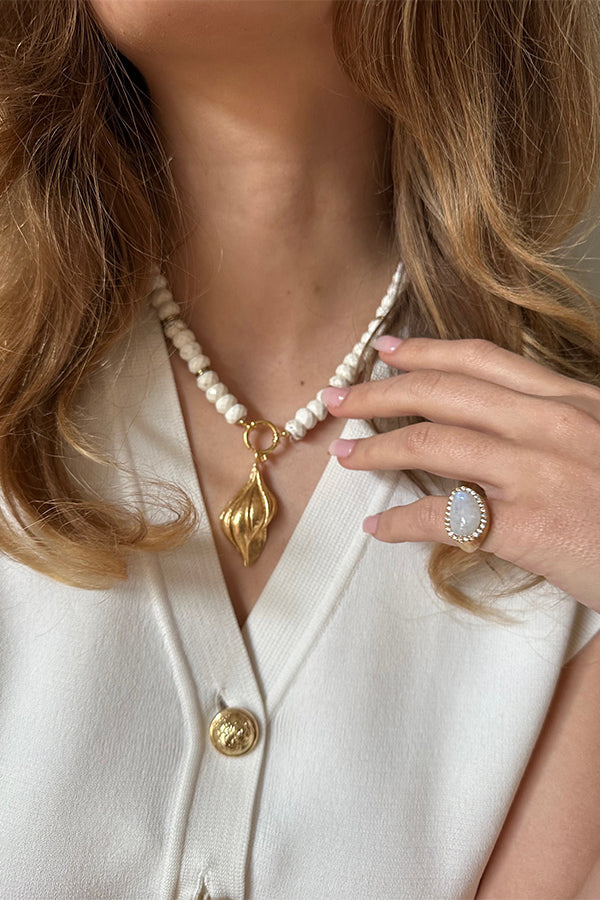 OPHELIA HOWLITE SHELL NECKLACE