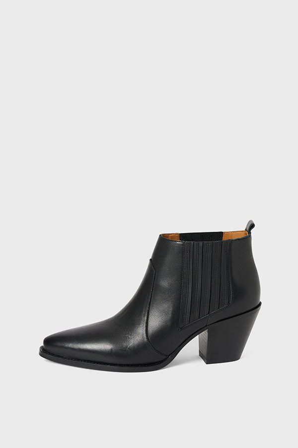 JESSE LEATHER HEELED BOOTS