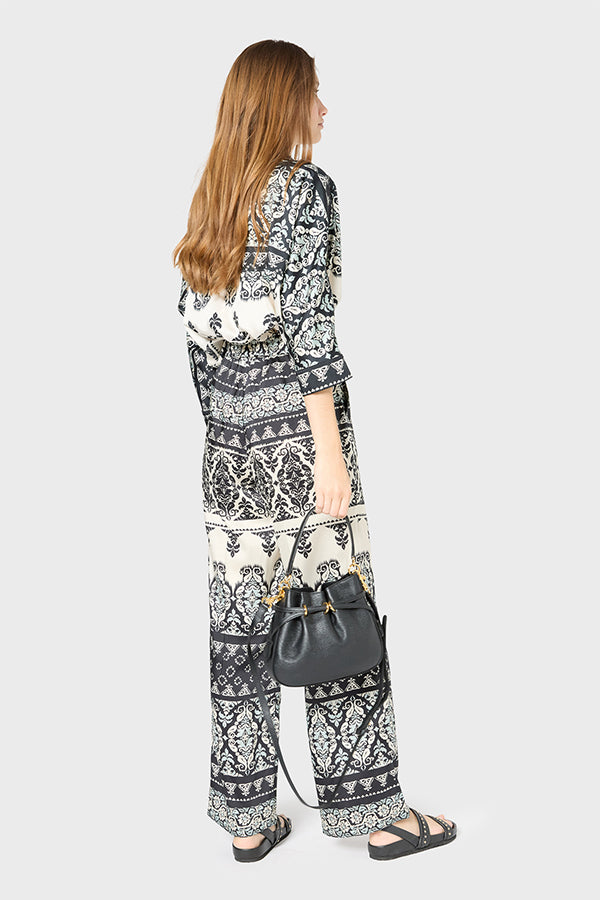 URNA GRAPHIC PATTERN BLOUSE