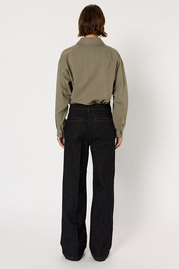 CALLY FLARED JEANS