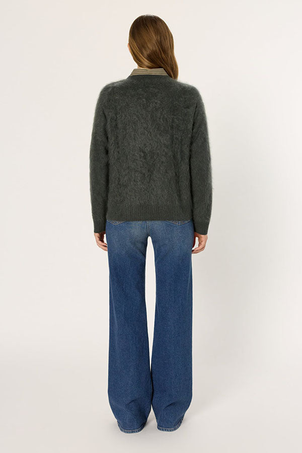 ELINA KAKI ROUND NECK FUZZY CASHMERE SWEATER