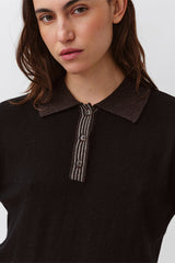 CONTRAST COLLAR KNIT POLO-STYLE