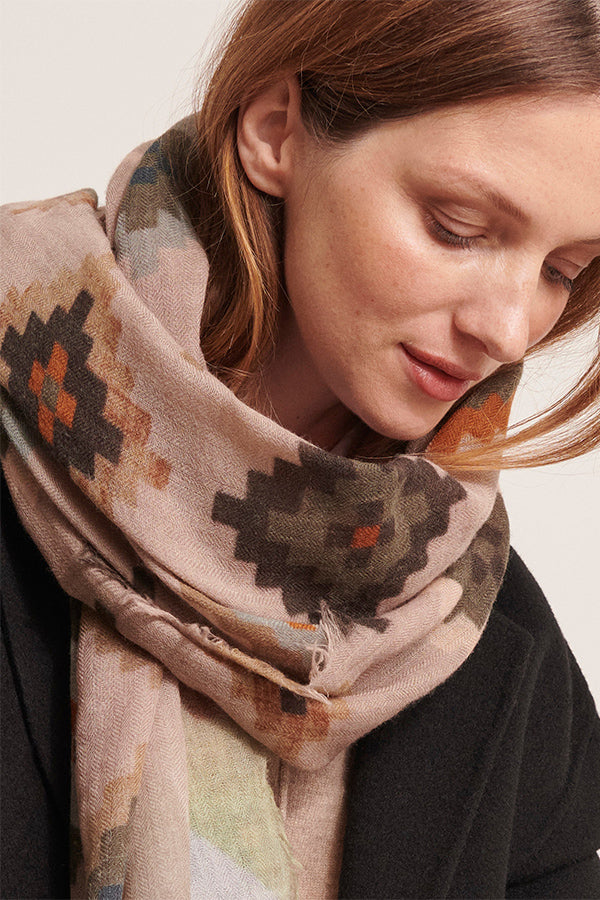 EMMY PRINTED SCARF