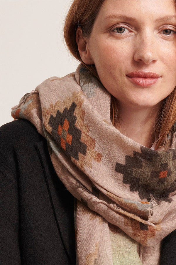 EMMY PRINTED SCARF