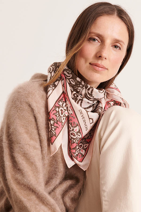ERICA GEOMETRIC PRINT SQUARE SCARF
