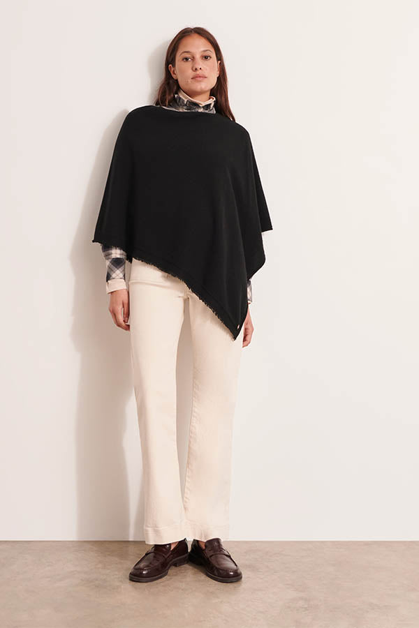 GIRLYGLAMMERINO BLACK WOOL CASHMERE CAPE