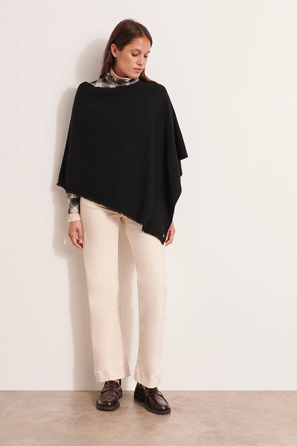 GIRLYGLAMMERINO BLACK WOOL CASHMERE CAPE