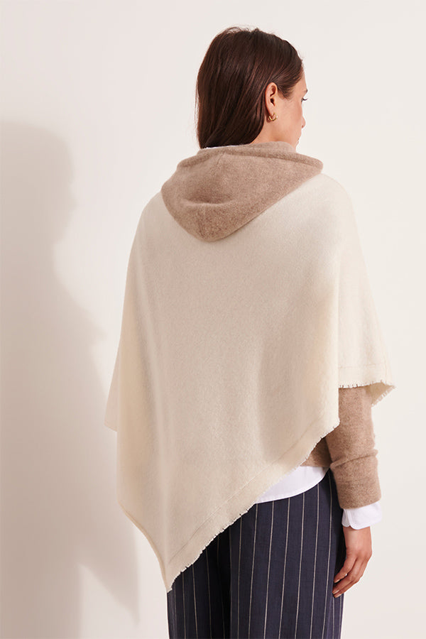 GIRLYGLAMMERINO WHITE WOOL CASHMERE CAPE