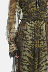 GRAVITA ELEGANT MAXI DRESS