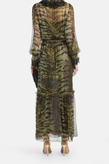 GRAVITA ELEGANT MAXI DRESS